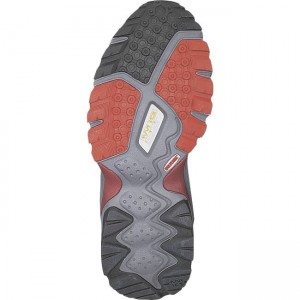 The outsole has plenty of grip on the toe and sides of the shoe, but sacrafices a bit of tread for the comfort section on the heel. We didn't experience any slipping however and the extra comfort really made a difference during this long and rugged trek. 