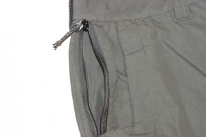 The two security pockets with zippers feature a pull tab that makes it easy to open and close. 