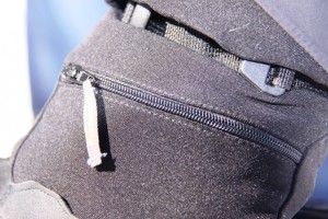 Each glove features a zipped pocket for Heat Trap hand warmers.